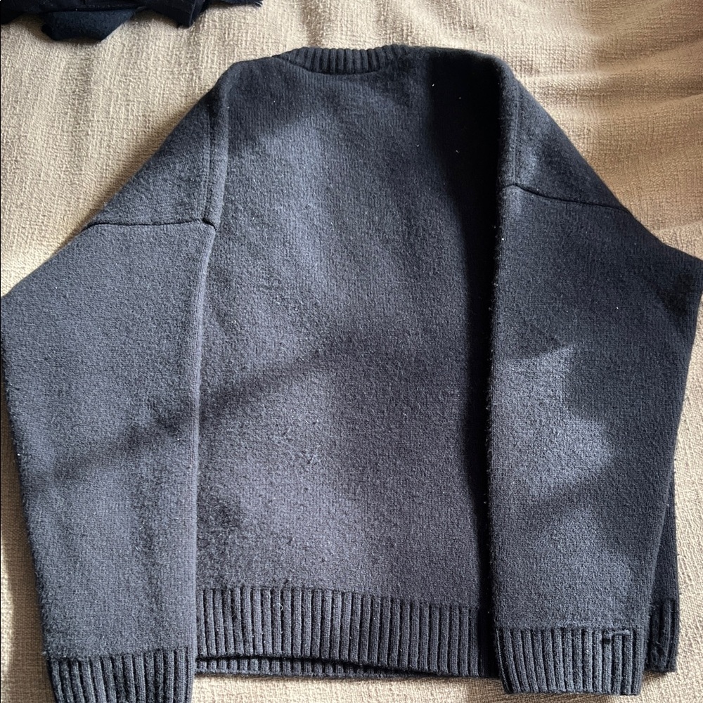 Frame Ritz Oversized Cashmere Sweater - Picture 5 of 7